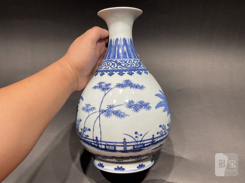 清乾隆 青花竹石芭蕉图玉壶春瓶 - 图5
